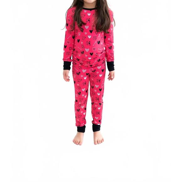 NEW LAREE + CO. bamboo long sleeve set in heart doodles pink - Picture 2 of 5